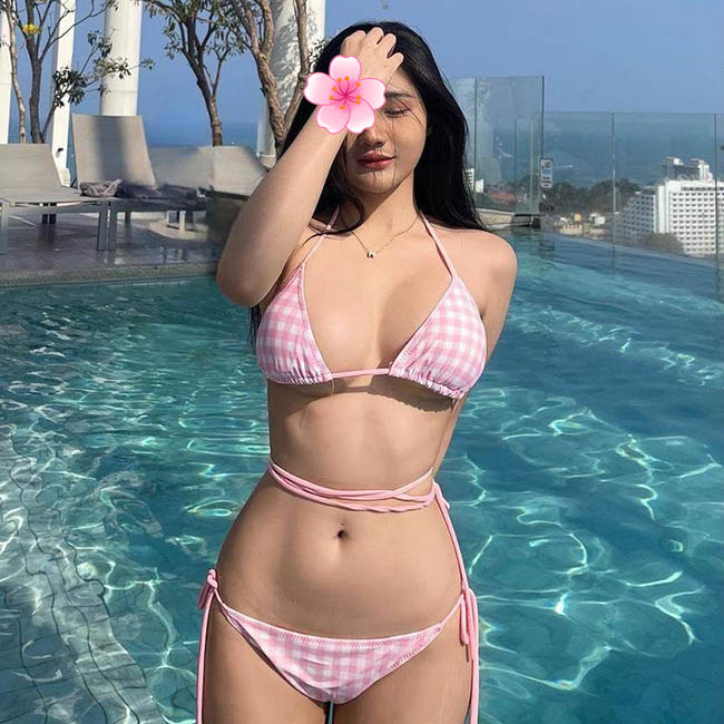 Thảo Trang với body hoàn hảo